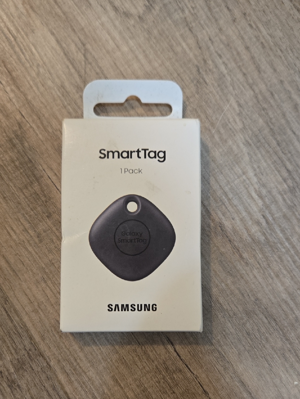 NEW! Samsung SmartTag Tracker - Black